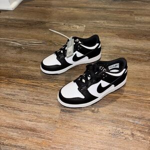 Nike Kids Black and White Sneakers